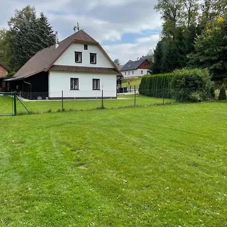 Chata Kunvald Vakantiehuis *
